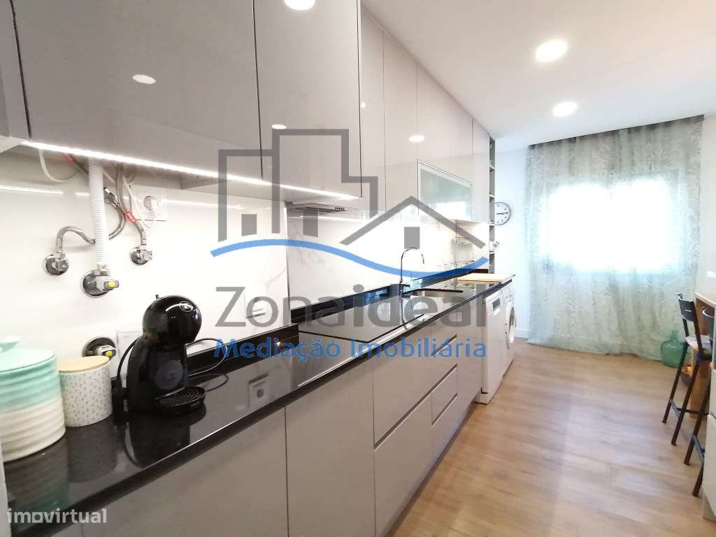 Apartamento T3 Duplex com parqueamento 2 carros - Alenquer-5