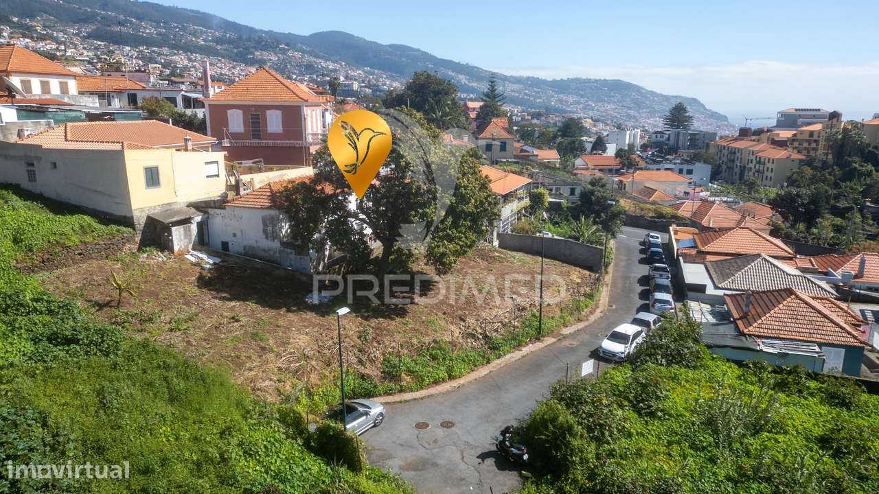 Moradia T3 Geminada em Ruína - Funchal, Ilha da Madeira - Grande imagem: 3/29