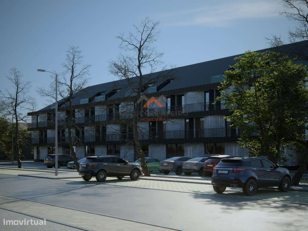 T3 duplex com garagem e varanda - Grande imagem: 1/11