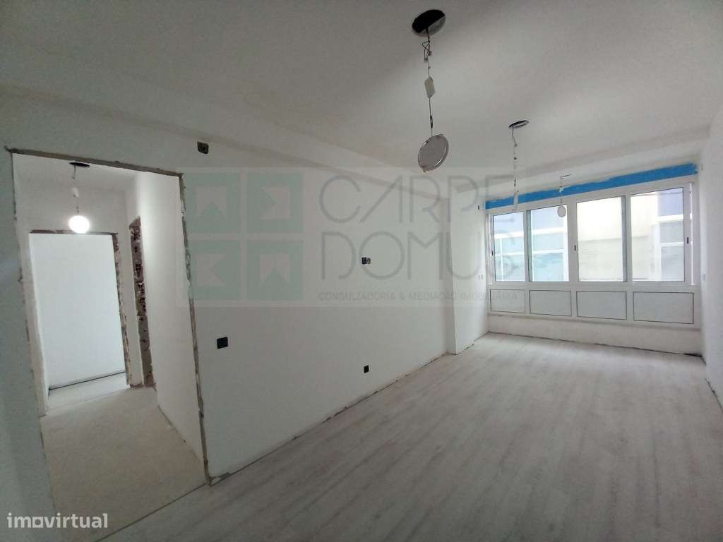 Apartamento T4 - Laranjeiro - Grande imagem: 3/38