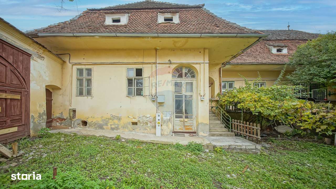 Casă singură în curte, de închiriat, Schei! - Imagine principală: 4/10