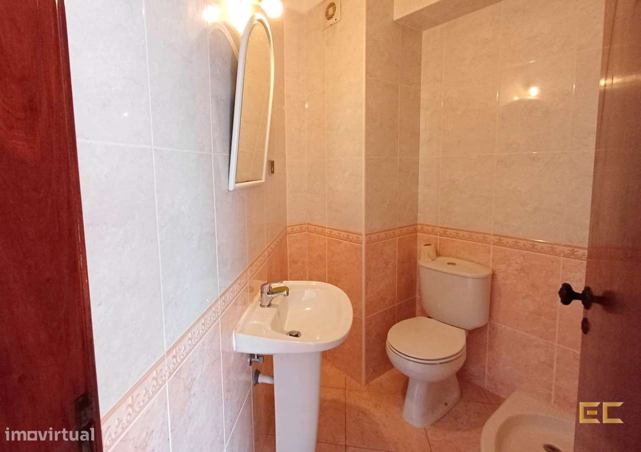 Apartamento T2 -   Alto do Forno!-19