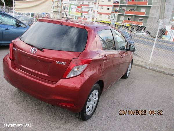 Toyota Yaris 1.4 D-4D ACtive - 6