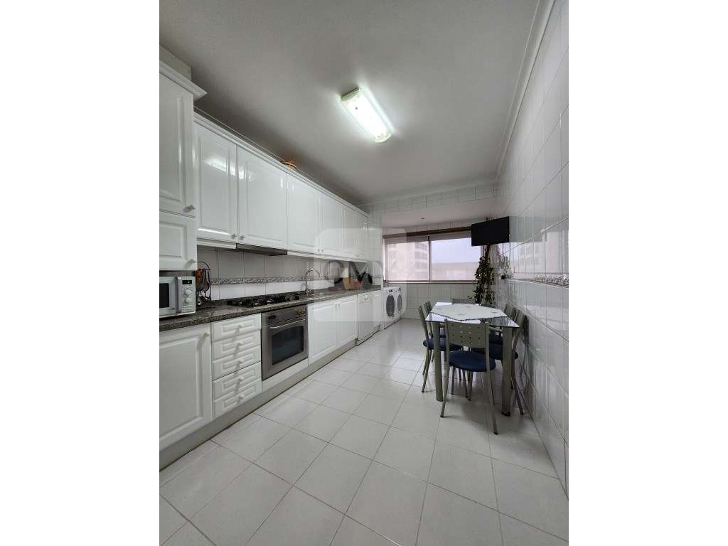 T3 Junto à Igreja da Nossa Senhora da Conceição em Vila Real - Grande imagem: 5/14