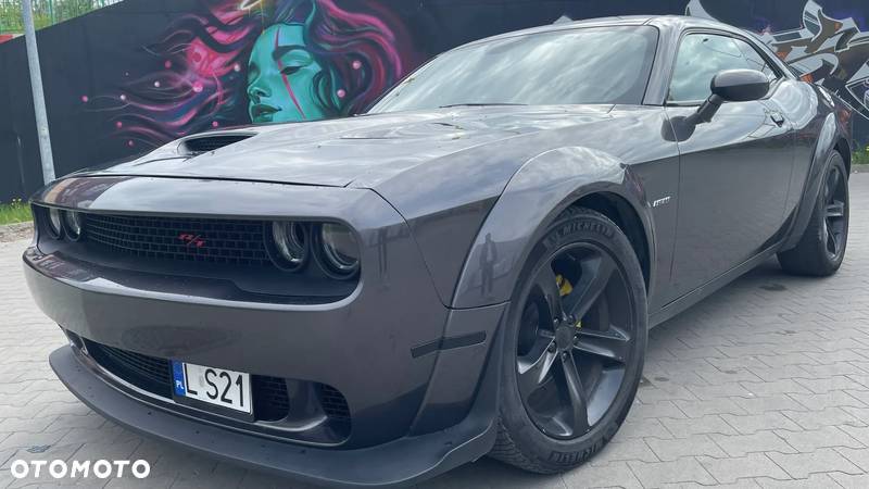 Dodge Challenger 5.7 R/T - 2