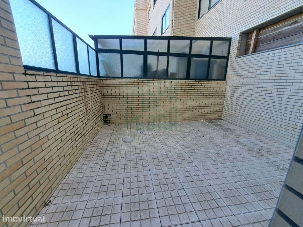 Espaço comercial na Rua do Agro, Praia, Madalena-4