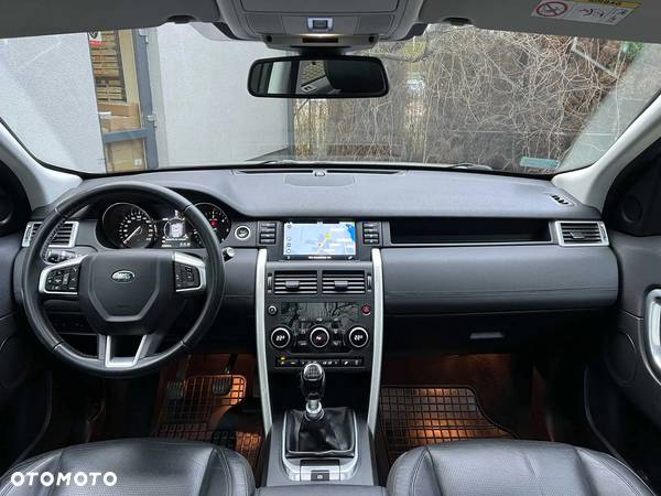 Land Rover Discovery Sport 2.0 TD4 HSE - 25