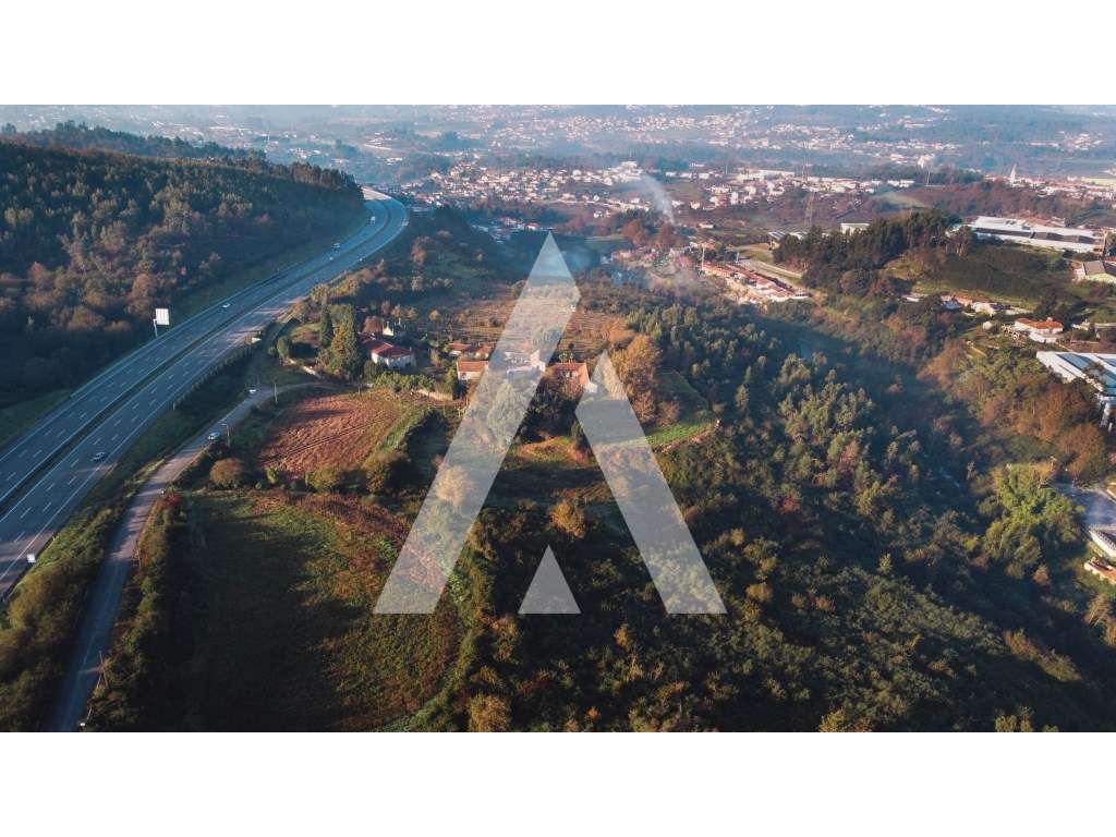 Quinta Nevogilde com Moradia T10, Capela, Celeiro e Acesso ao Rio S...-37