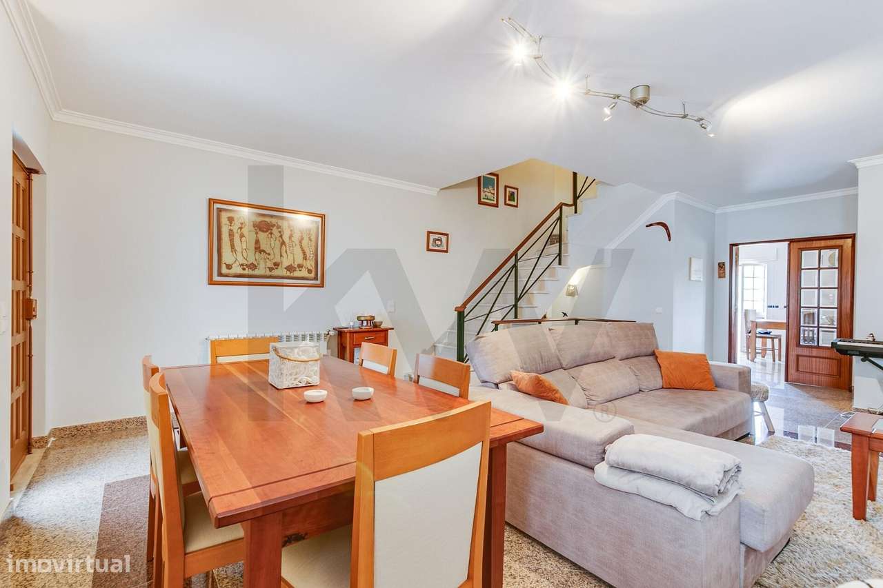 Espaçosa moradia T3 em Alcochete - Grande imagem: 4/53