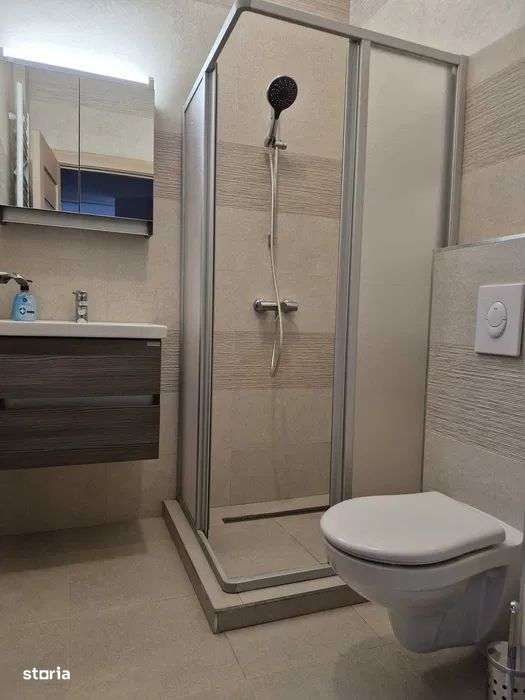 Apartament ultrafinisat, 3 camere cu garaj, Centru - Imagine principală: 5/8