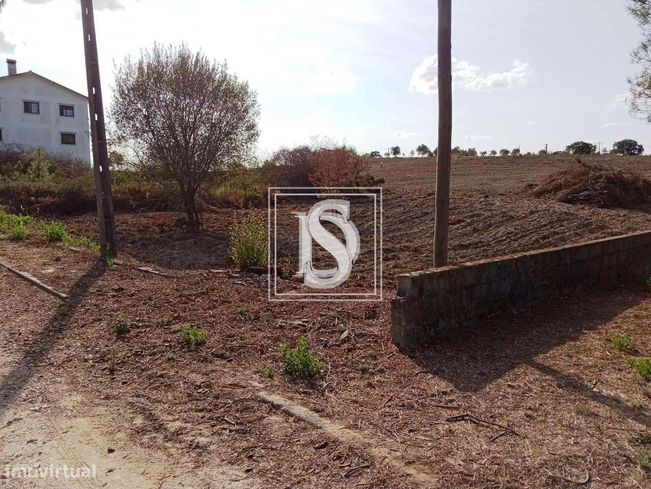 Terreno em UDF de Serra e Junceira-5