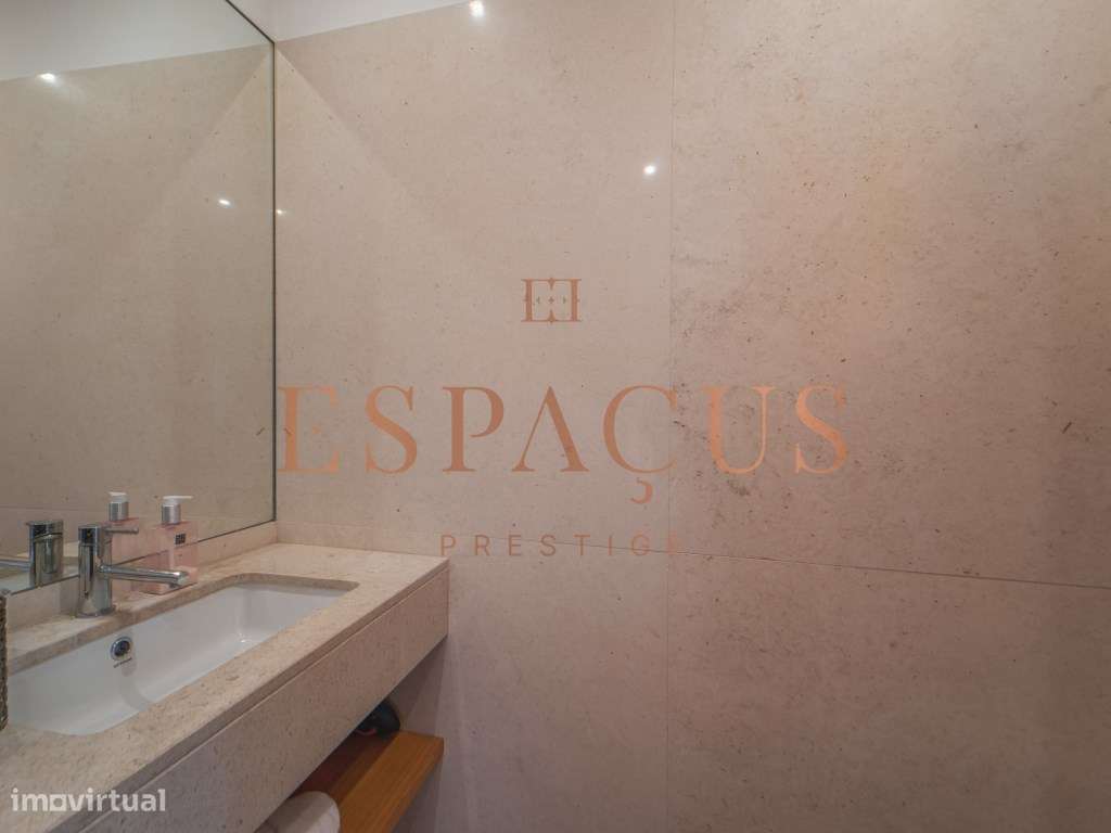 Moradia T3 Geminada com piscina - Serralves-18