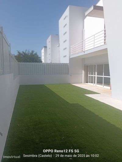Moradia T4, localizada na zona da Cotovia, em Sesimbra-39
