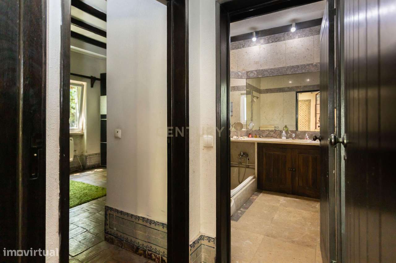 Vila de Prestígio T7+2 com 5.000 m² de Privacidade na Verdizela-14