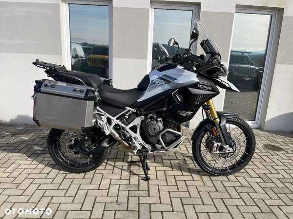 Triumph Tiger - 4