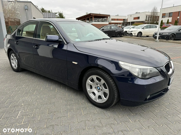 BMW Seria 5 520i - 14