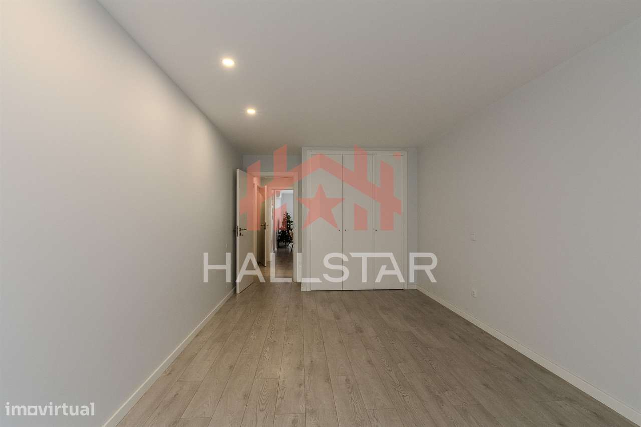 Apartamento T2 / Cozinha Equipada e Terraço / Marrazes-25