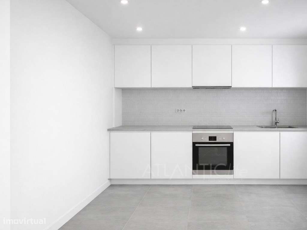 T3 Totalmente Remodelado no Centro de Queluz-0