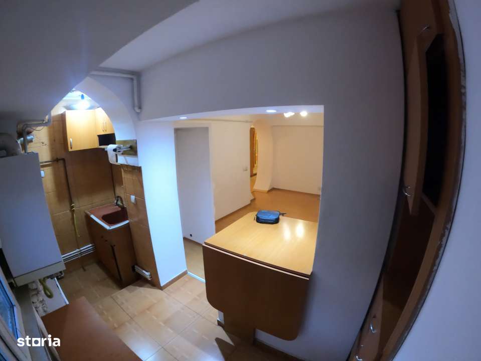 Apartament central de 3 camere, 75 mp,  cu boxa pentru depozitare-6