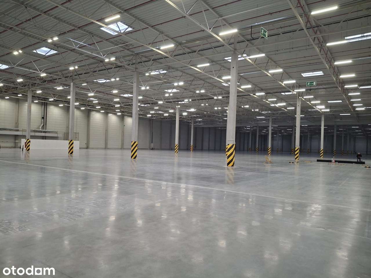 Na wynajem magazyn w Lublinie przy S17/ 5803 m2+266 m2 biura