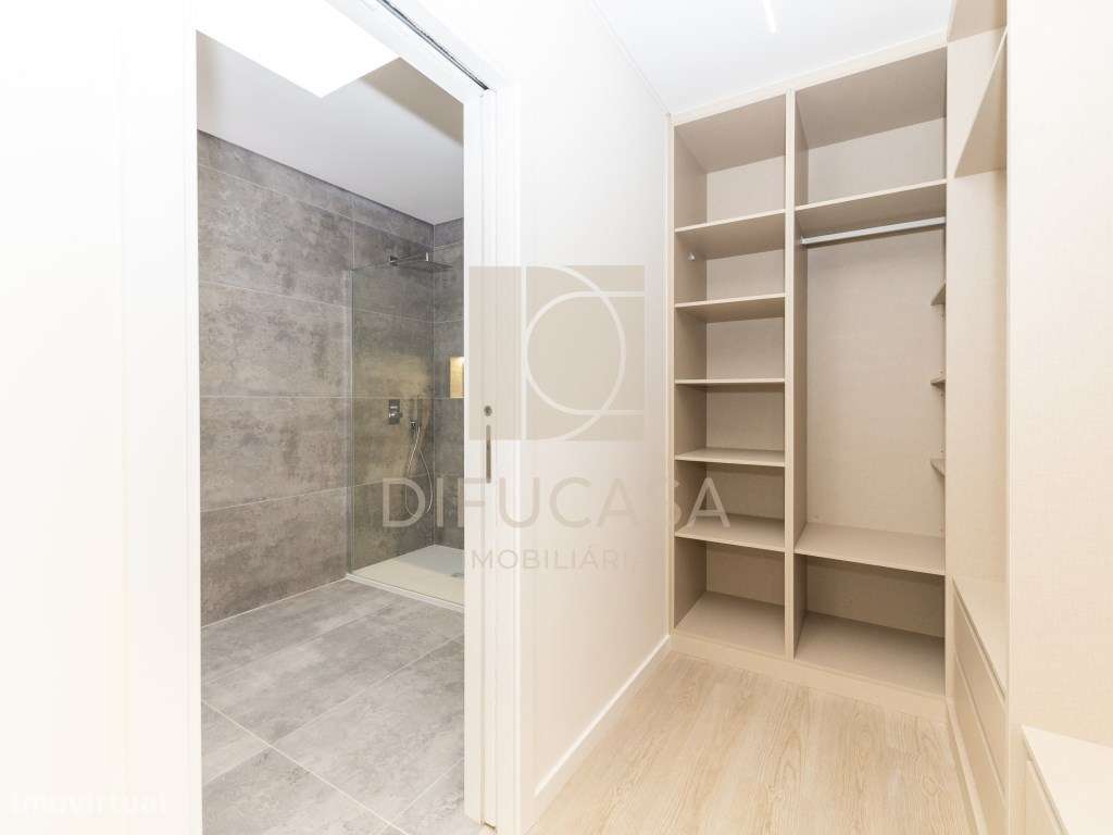 Moradia T4 localizada em Aldeia de Irmãos (Azeitão)-23