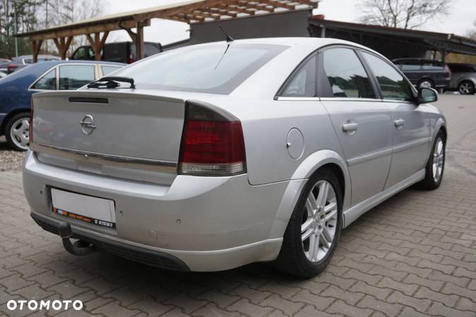 Opel Vectra 2.2 DTI Sport - 3