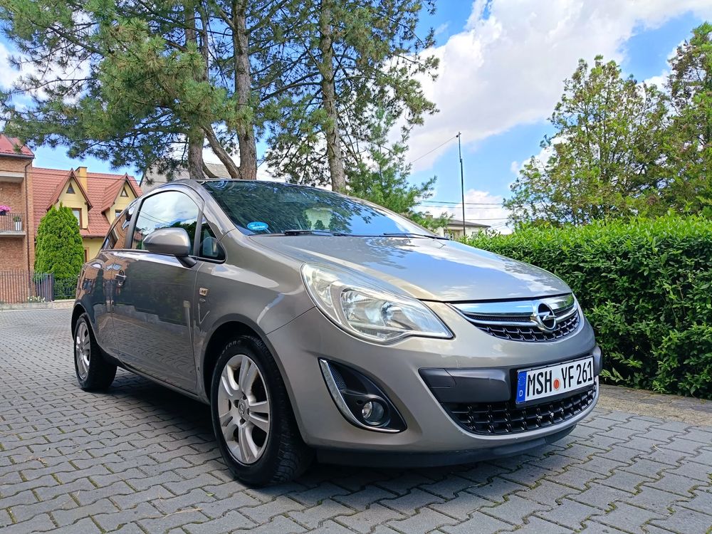 Opel Corsa D (2006-2014) 1.2 16V EcoFLEX Satellite 2011