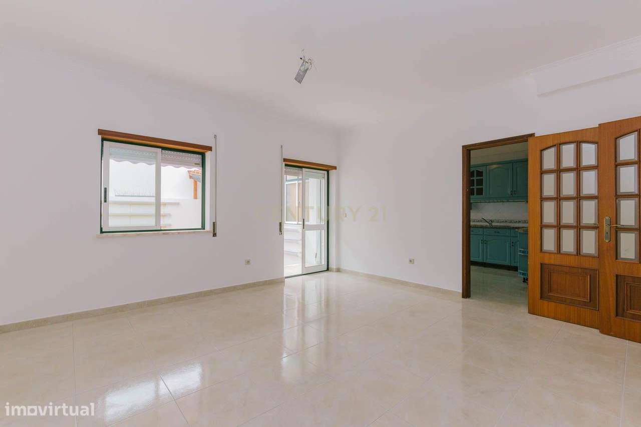 Apartamento T2 no Samouco com terraço - Grande imagem: 2/35