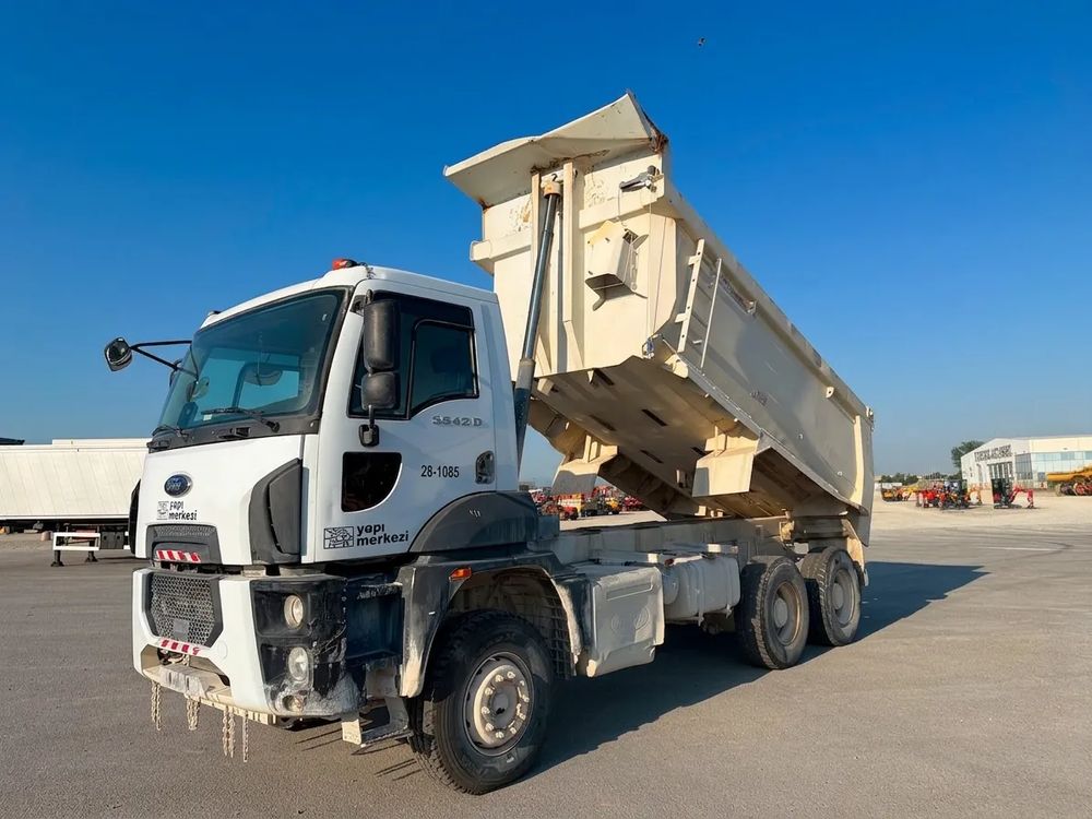 Ford Cargo 2022