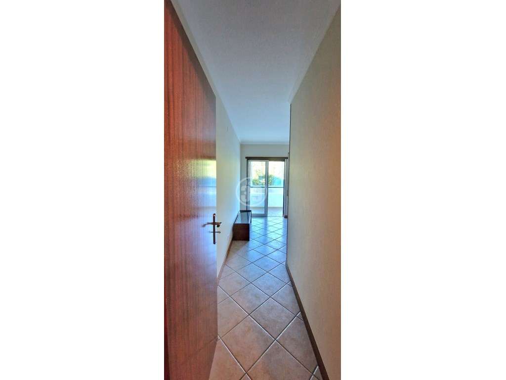 Apartamento com 2 quartos vendido em sistema de propostas múltiplas.-14