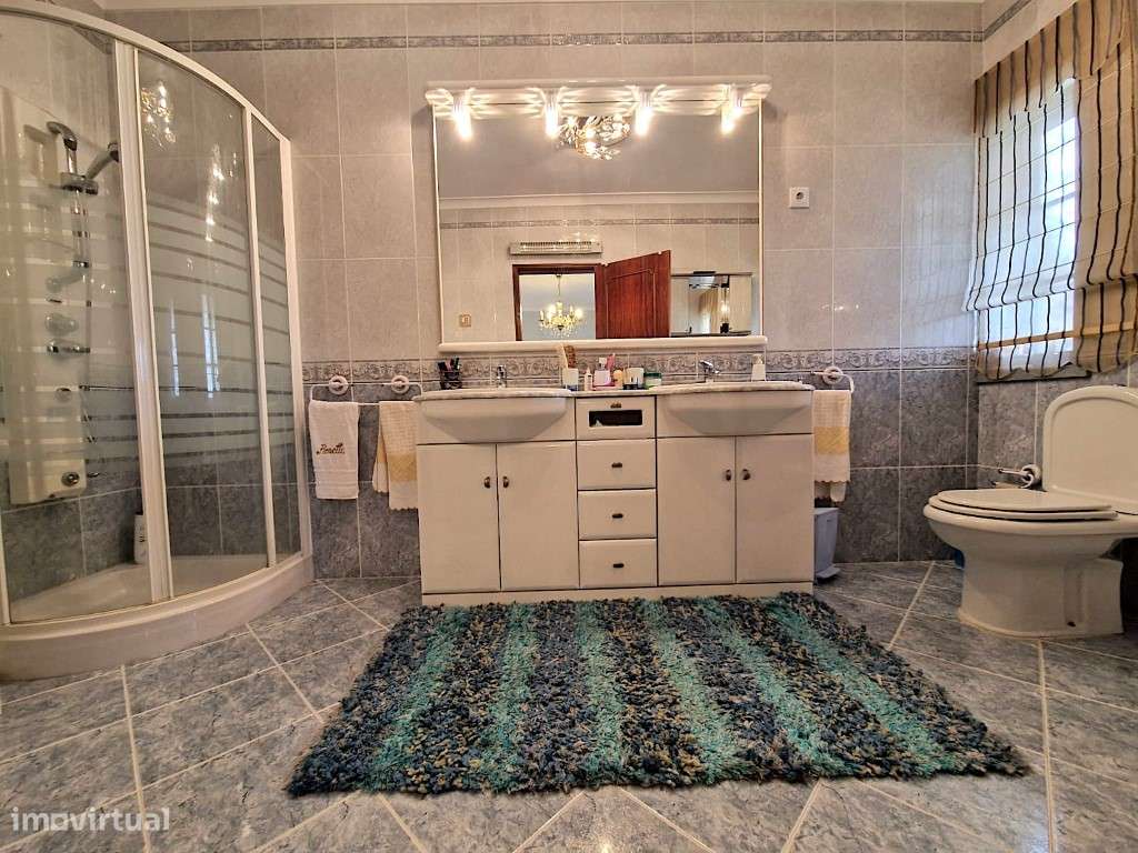 Moradia isolada como nova em Fernão Ferro-27