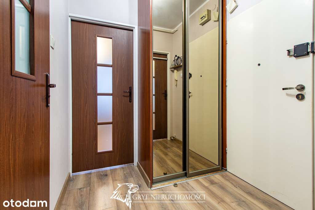 - Atrakcyjny układ - 2 pokoje - blisko centrum --7