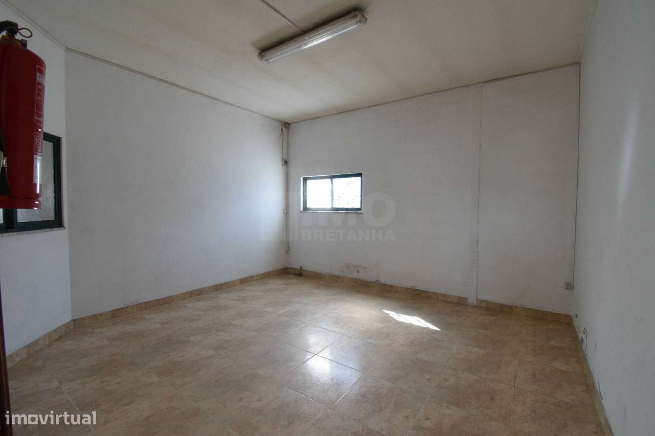 Armazém - Zona Industrial do Fundão - Grande imagem: 5/19