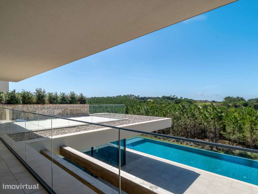 Moradia T4 com Piscina, Jardim e Vista deslumbrante sobre o Mar-35