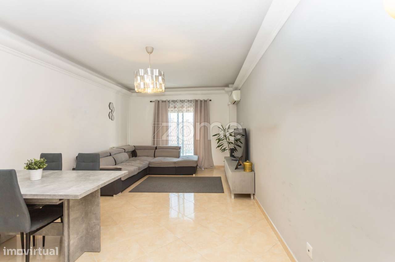 Apartamento T3, com Garagem, 114m2, no Seixal - 322.500,00€-8