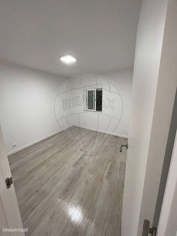 Moradia T9 para venda - Grande imagem: 5/16