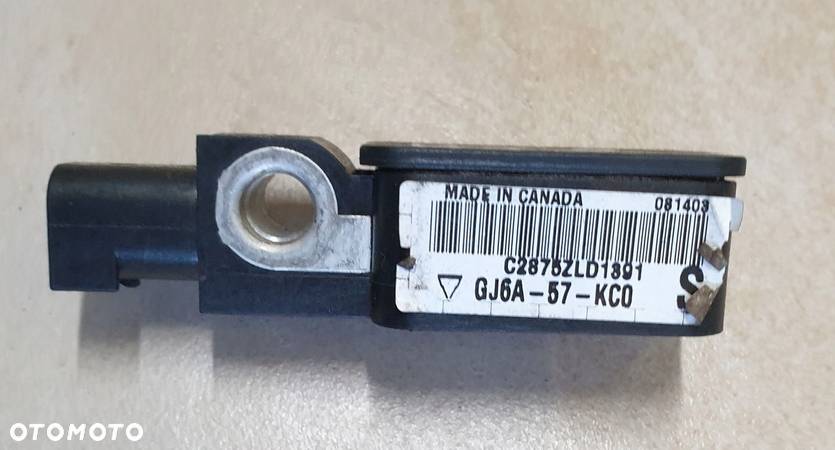 CZUJNIK SENSOR UDERZENIA MAZDA 6 RX8 GJ6A-57-KC0 - 2