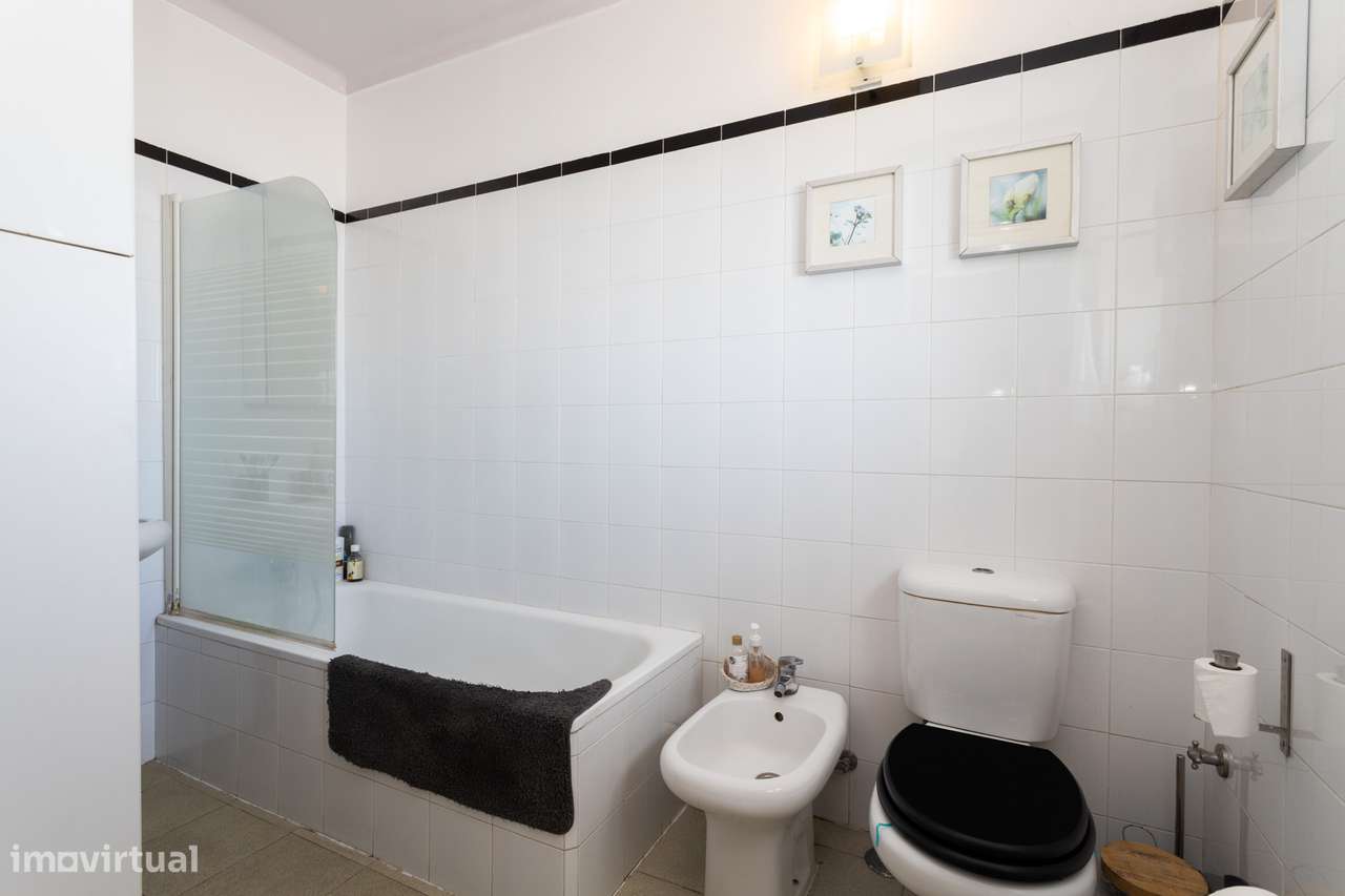 Andar de Moradia T4  com jardim - Zona Premium de Alcabideche-27