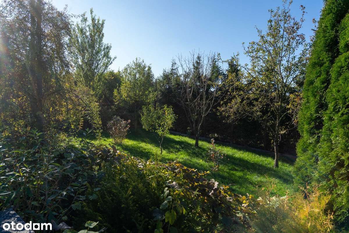 DOM Z POTENCJAŁEM I DWOMA NIEZALEŻNYMI MIESZKANIAMI – RADOCZA.-4