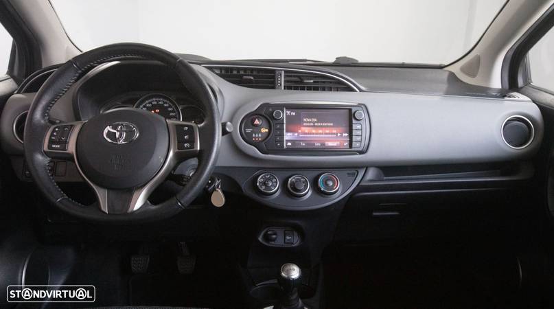 Toyota Yaris 1.0 VVT-i Comfort +PS Style +P.Techno - 18