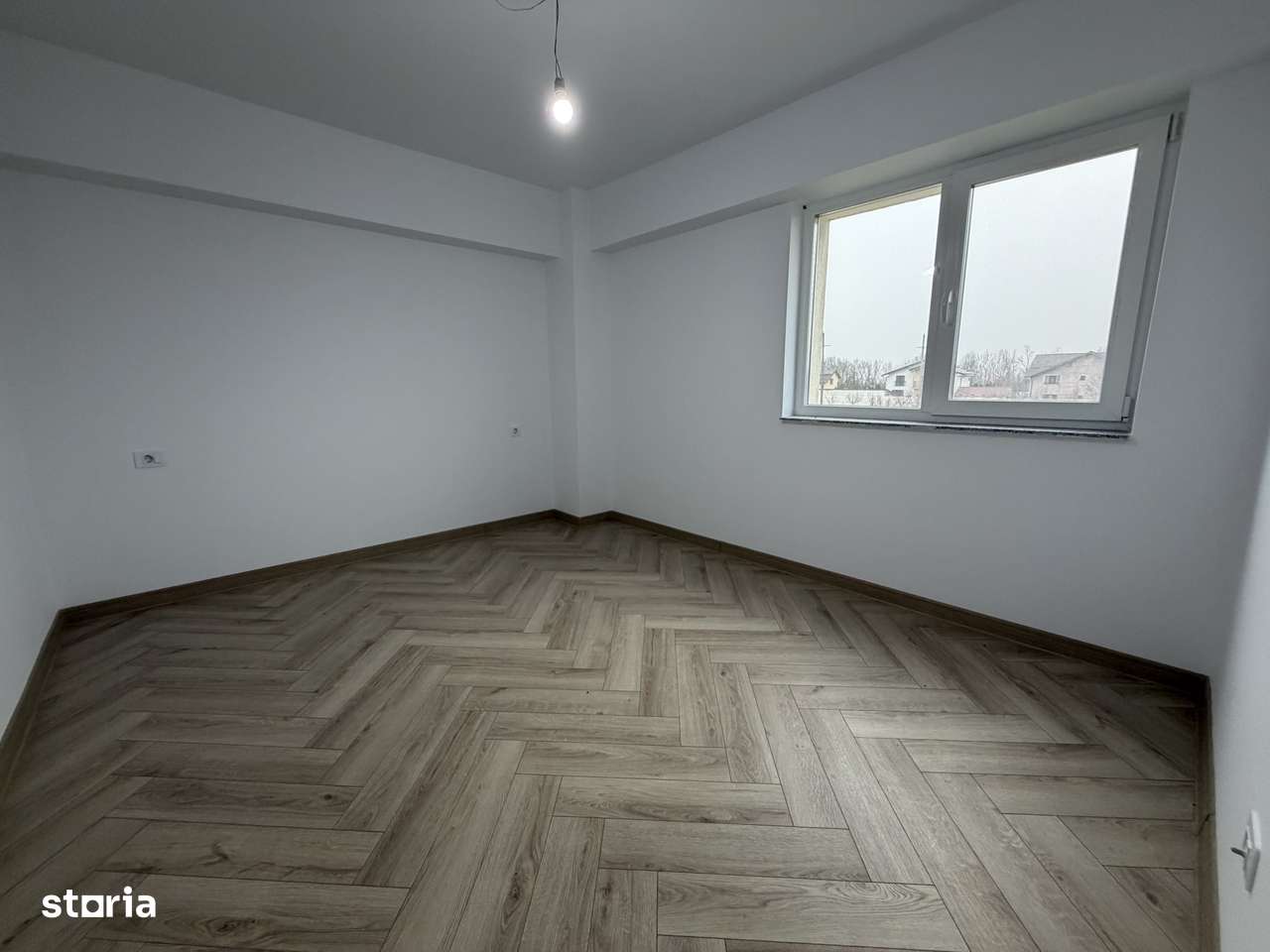 Apartament 2 cam Mioveni, NOU 2024, mobilat, TVA inclus, et.1/6, lift - Imagine principală: 4/10