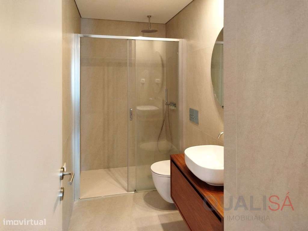 Apartamento T2 com varanda e lugar de garagem localizado no centro ...-7