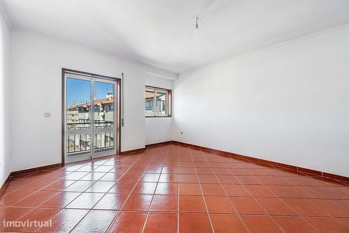 Apartamento T3 parcialmente renovado a 175.000€ - Grande imagem: 3/17