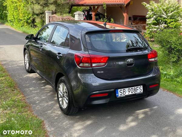 Kia Rio 1.2 Attract - 6