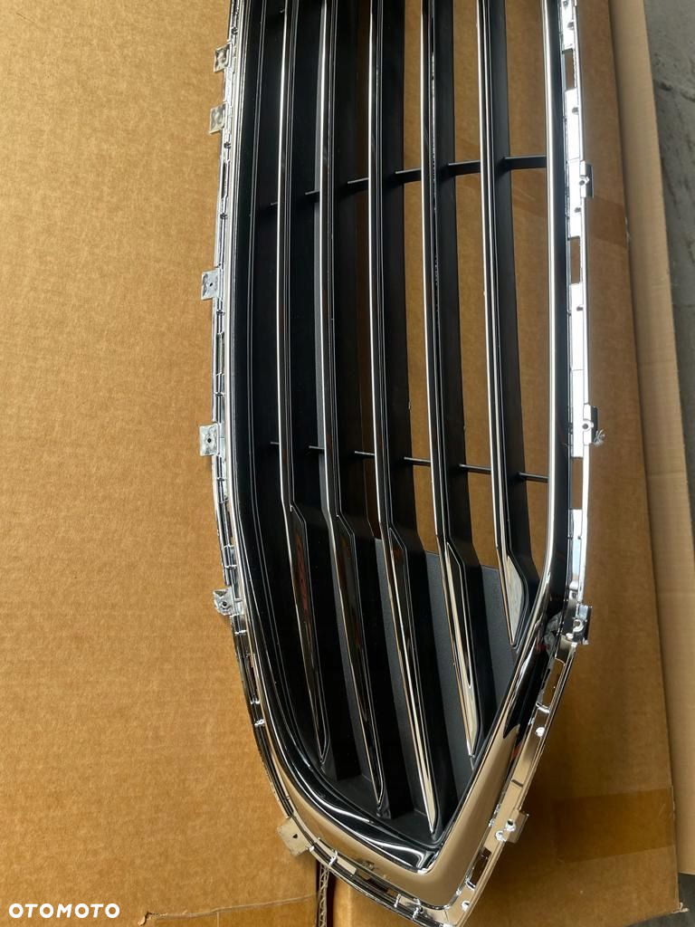 ATRAPA GRILL FORD MONDEO MK5 FUSION USA LIFT - 3