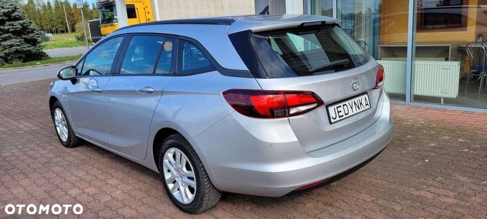 Opel Astra - 6