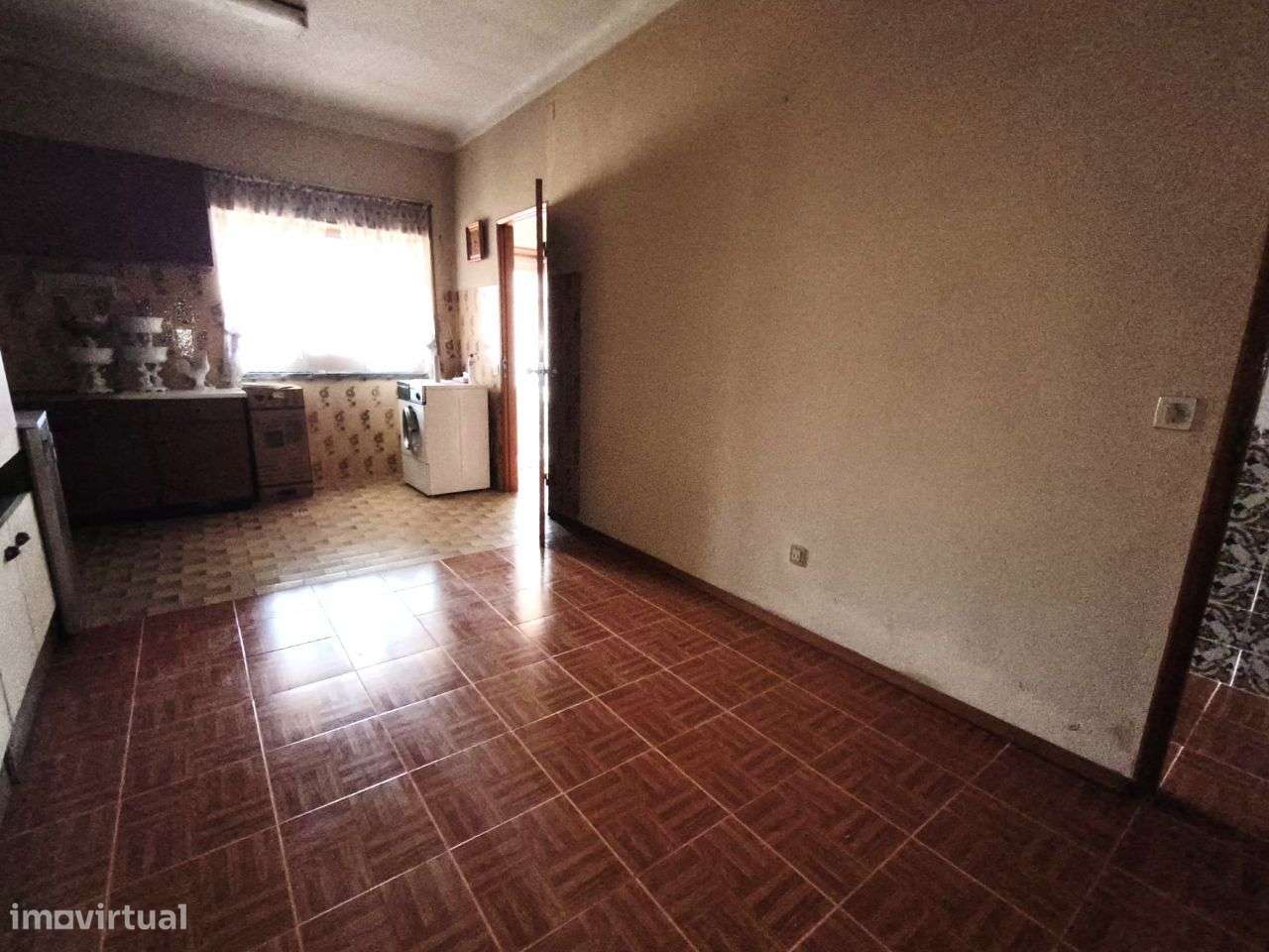 Moradia duplex em Valado dos Frades – excelente para investimento-4