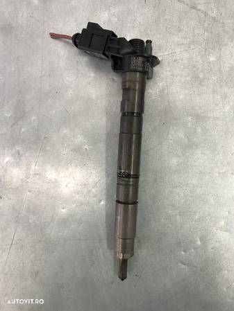 Injector Audi A4 B8 Avant 2.0TDI Quattro 170cp, Manual - 1