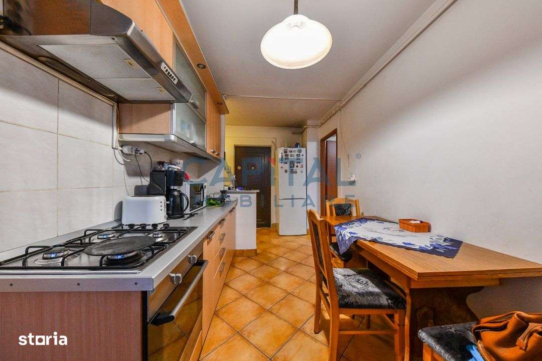 COMISION %! 2 camere decomandate, etaj 3/4, Liceul Avram Iancu - Imagine principală: 4/6