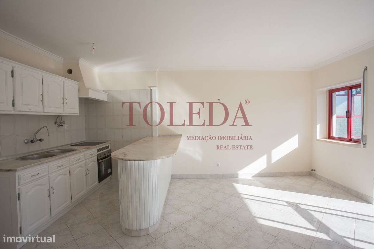 T1 com Vista Mar, com Varanda e Parqueamento - Grande imagem: 4/40